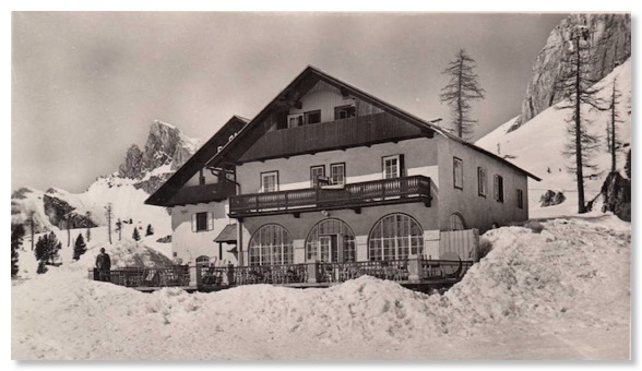 Hotel Falzarego in snow